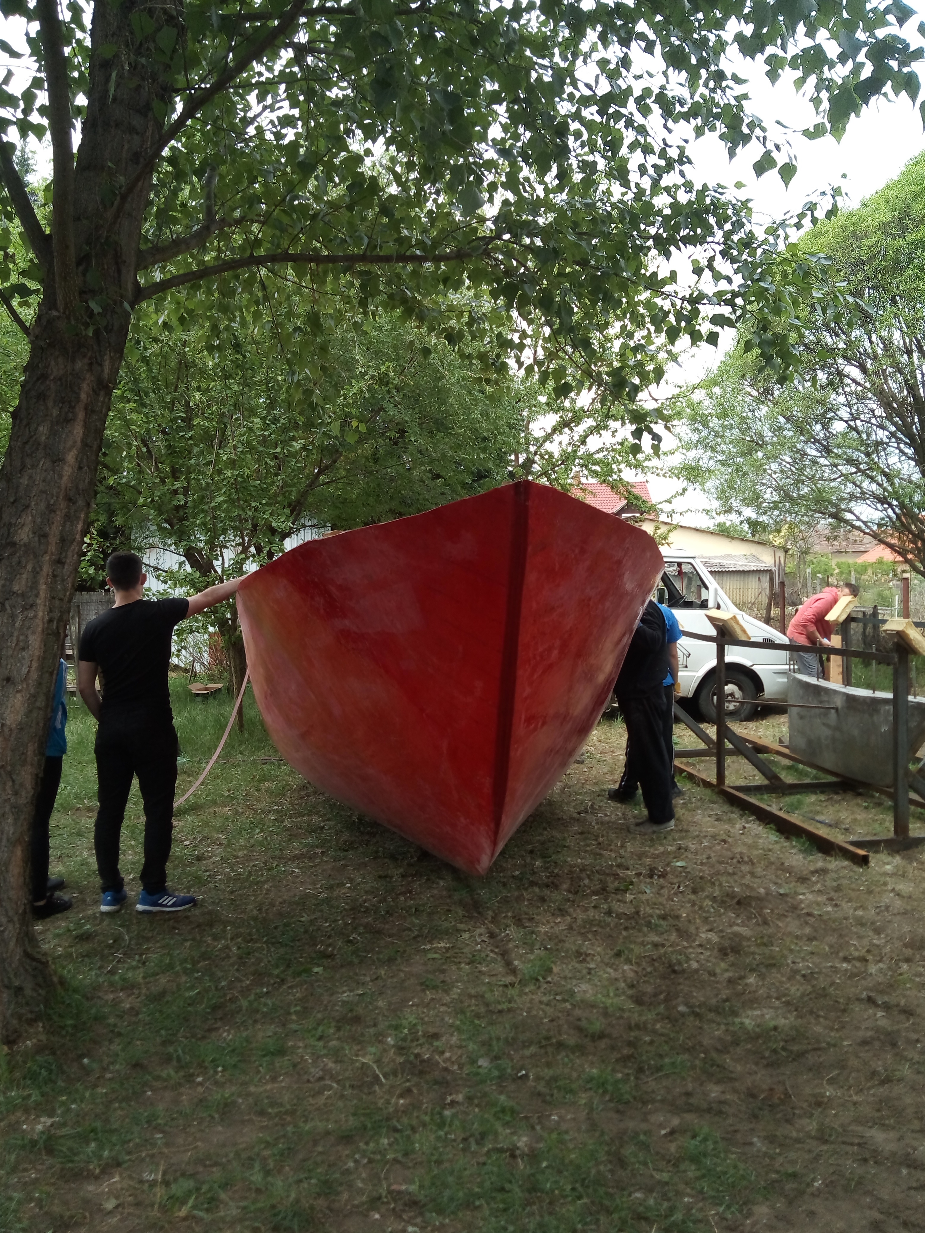 Építés - készítő a munkában