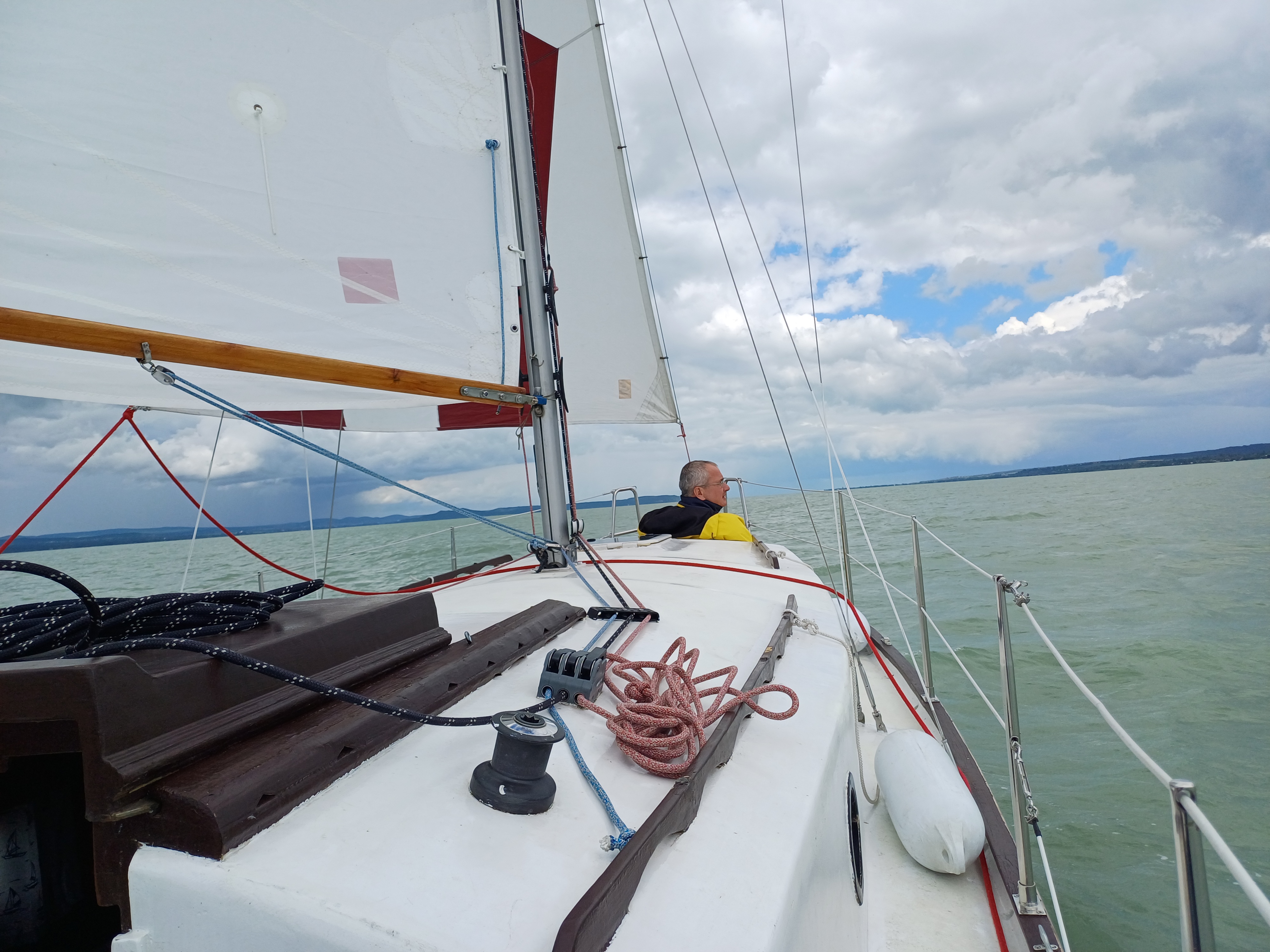 Kész hajó - készítő vitorlázik