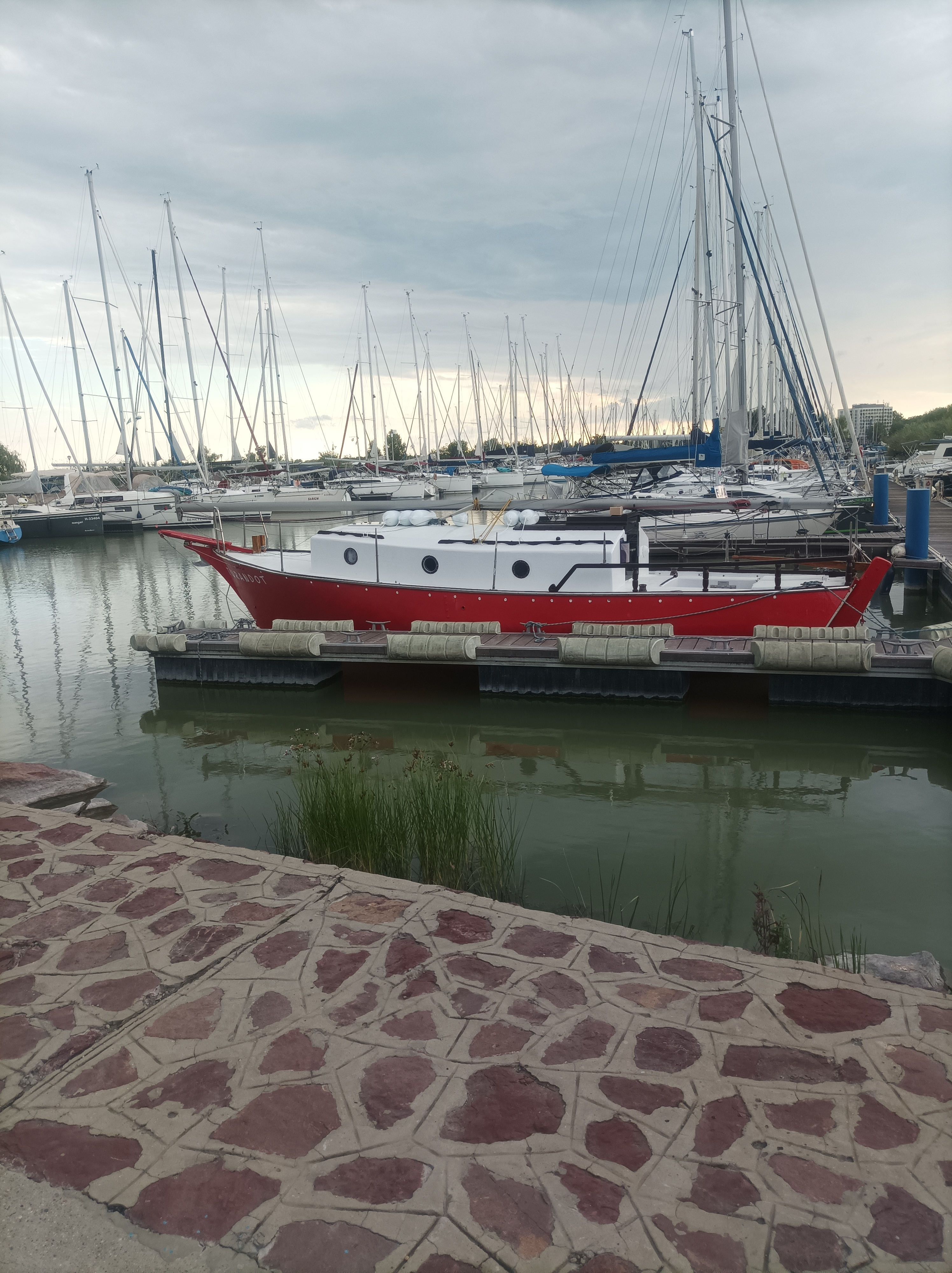 Kikötőben - külső 1